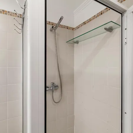 Spacious 7bed In Arroios 公寓