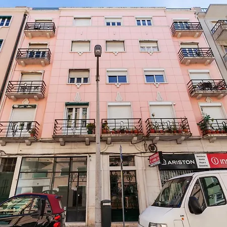 Spacious 7bed In Arroios * Лиссабон